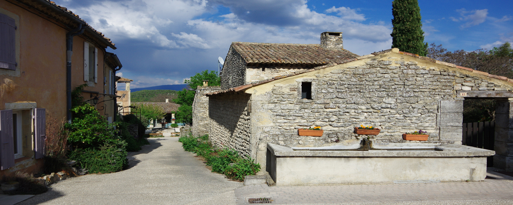 fontaine-chantemerle-les-grignan-panoramique-1